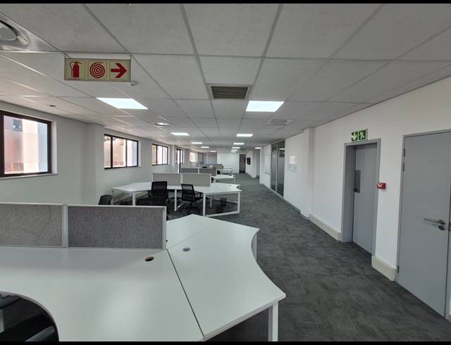 357M² OFFICE TO LET IN RIVONIA